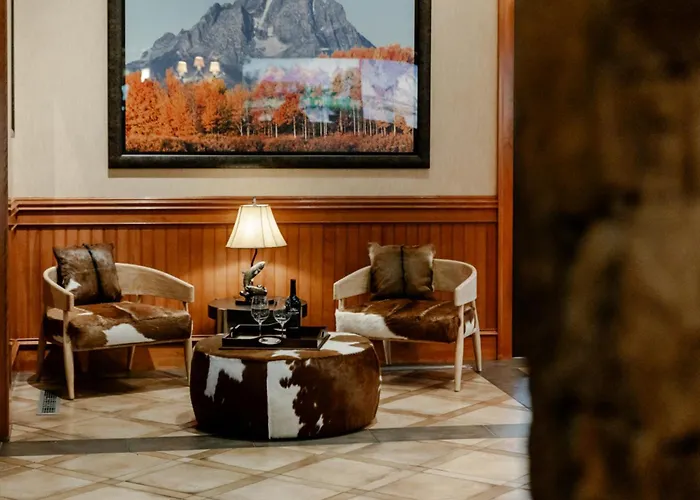 Hotel Wyoming Of Hole