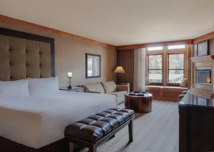 Hotel Wyoming Of Hole