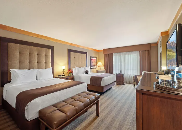 Hotel Wyoming Of Hole
